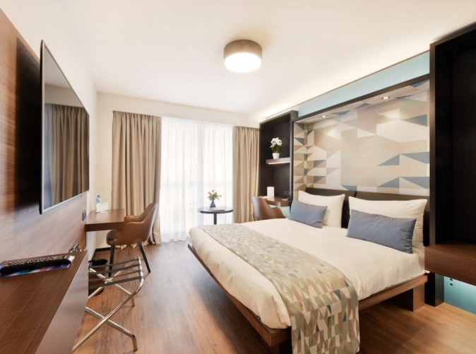 07_astra-hotel-vevey-double-room-Schoene Aussichten Touristik